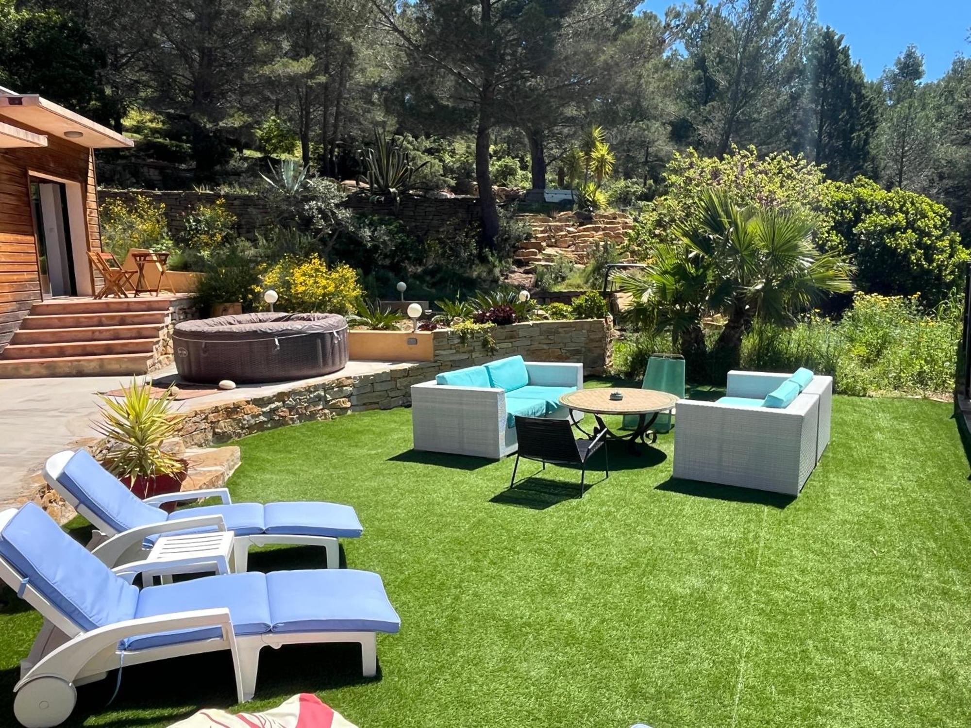 Villa Avec Jacuzzi Sur Les Hauteurs De La Ciotat Ceyreste Exteriör bild